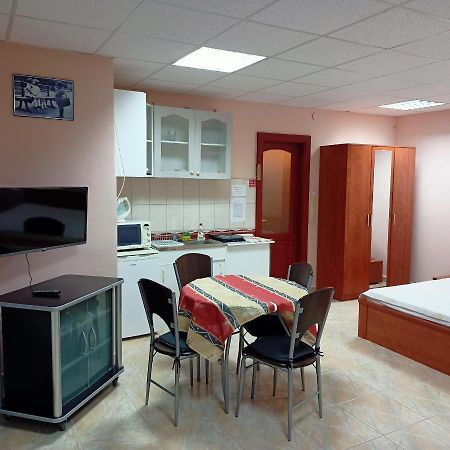 Livia Apartman Bük Buitenkant foto