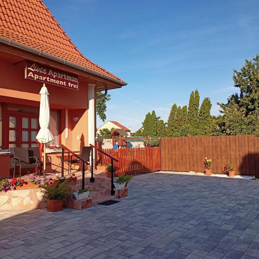 Livia Apartman Bük Buitenkant foto