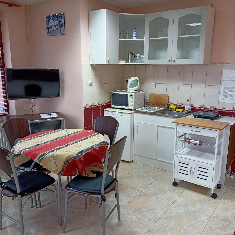 Livia Apartman Bük Buitenkant foto