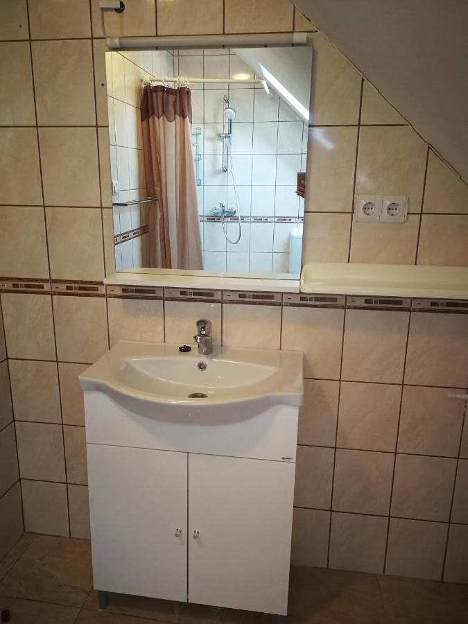 Livia Apartman Bük Buitenkant foto